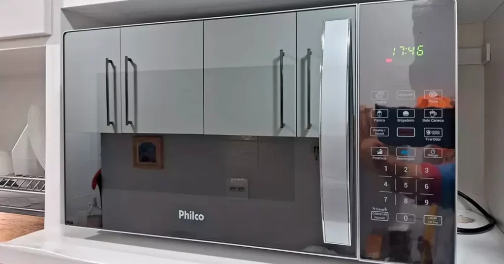 Microondas Philco 33 litros é bom? Conheça todos os recursos