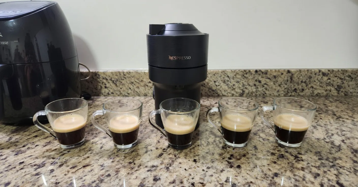 Cafeteira Nespresso Vertuo Pop é boa? Vale a pena? Review