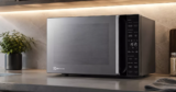 Micro-ondas prata de 36litros é bom? Os prós e contras do Electrolux ME36S